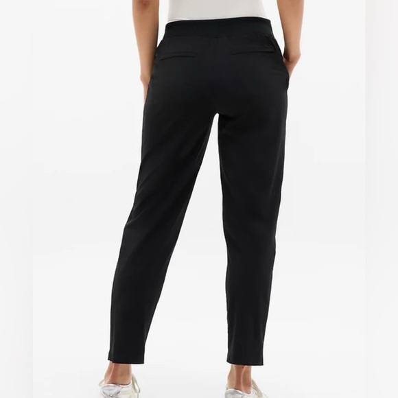 Athleta Black Wrinkle-resistant, stretch fabric in a tailored fit Ankle Pants - Picture 13 of 13